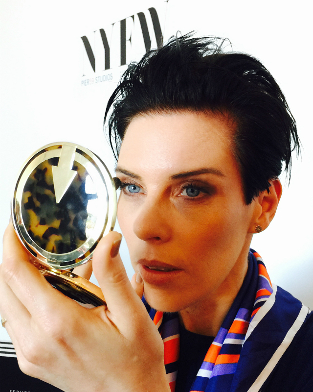 FEATURE_Karen-Walker-backstage-at-NYFW.jpg