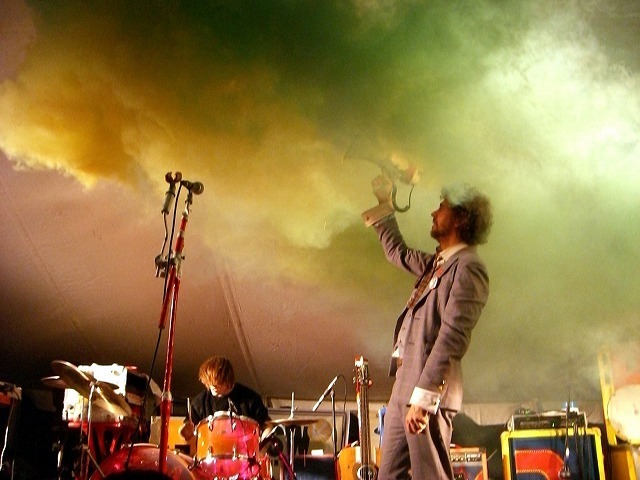 Flaming_Lips_smog_Coyne_Scurlock.jpg