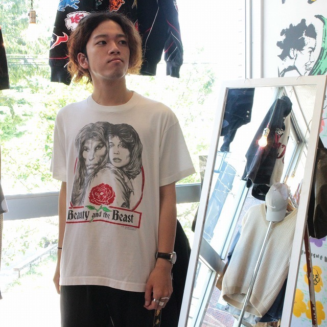 PICK UP STUFF！！☆90s 美女と野獣 tee☆80～90's USA製 レーシング