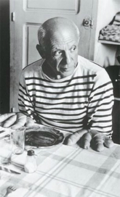 Pablo-Picasso-wearing-Saint-james-clothes1-e1338834388160.jpg