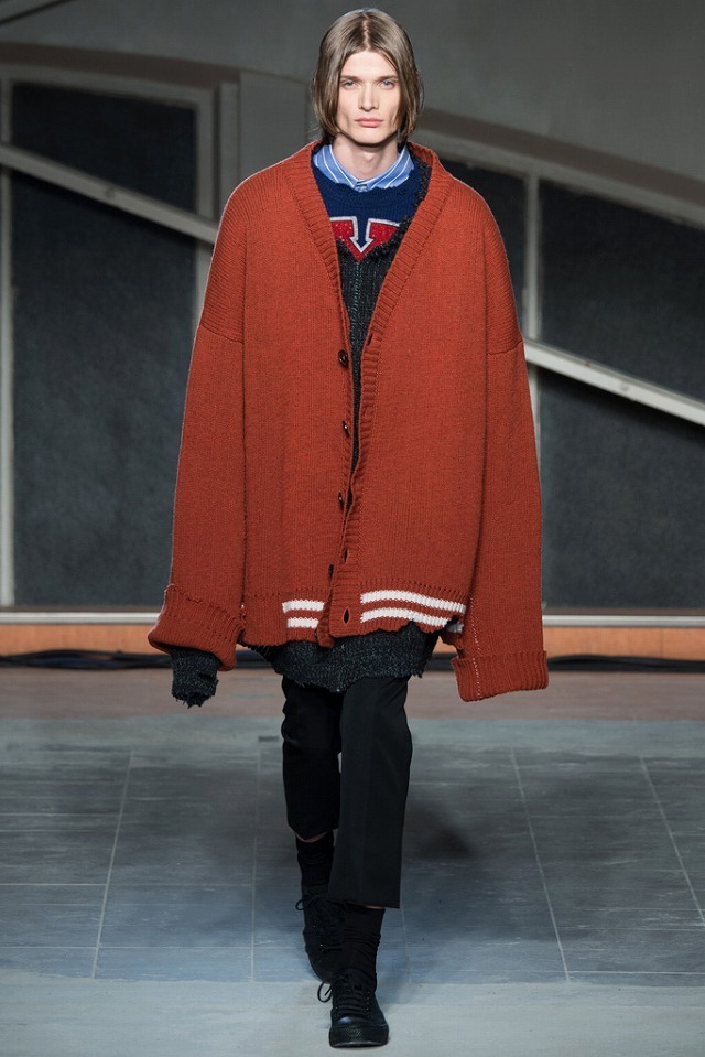 RAF_SIMONS_2016_17AW_Men_s_Collection_runway_gallery-1.jpg