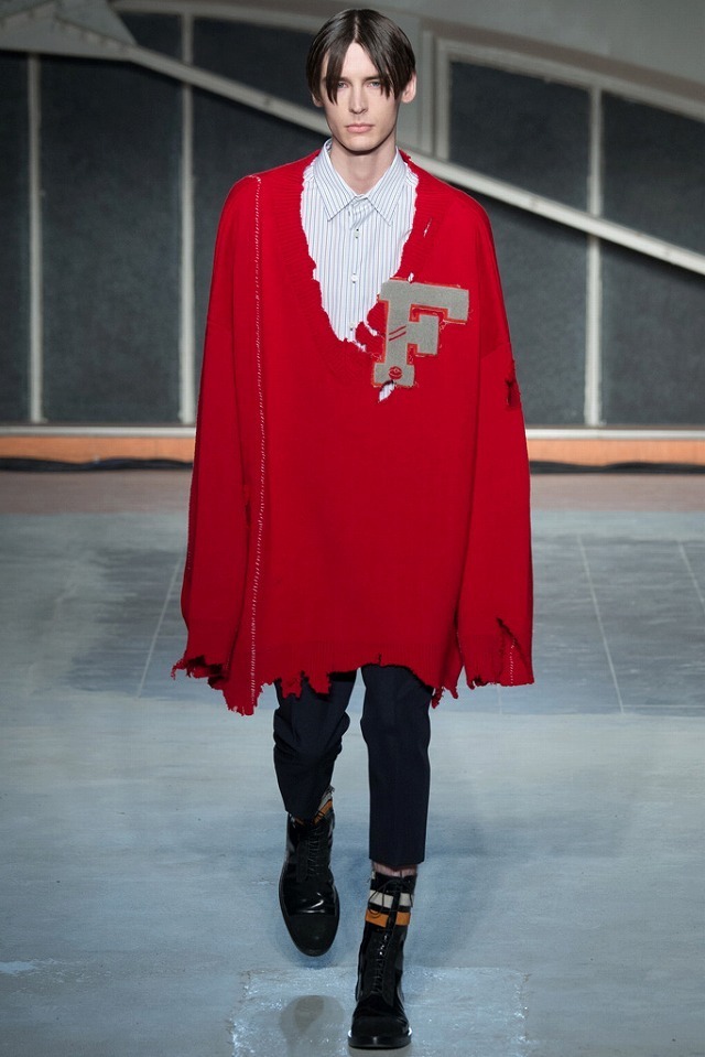 RAF_SIMONS_2016_17AW_Men_s_Collection_runway_gallery-10.jpg