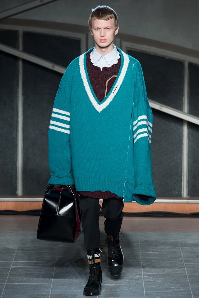 RAF_SIMONS_2016_17AW_Men_s_Collection_runway_gallery-2.jpg