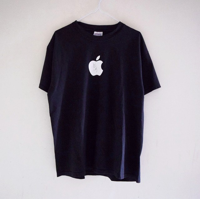 apple_tshirts_20180509_005-thumb-660xauto-865861.jpg