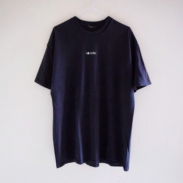 apple_tshirts_20180509_024-thumb-660xauto-865880.jpg