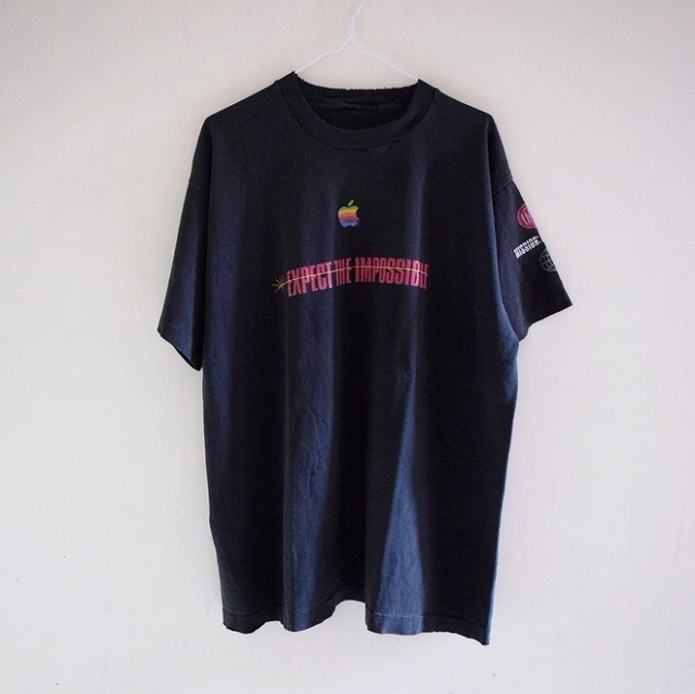 apple_tshirts_20180509_027-thumb-660xauto-865883.jpg