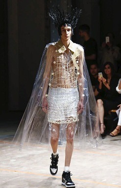 comme-des-garcons-homme-plus-menswear-spring-summer-2017-paris-38.jpg