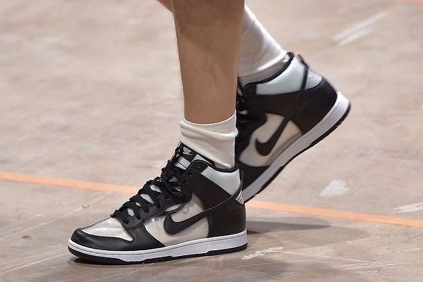 comme-des-garcons-homme-plus-nike-dunk-price-2.jpg
