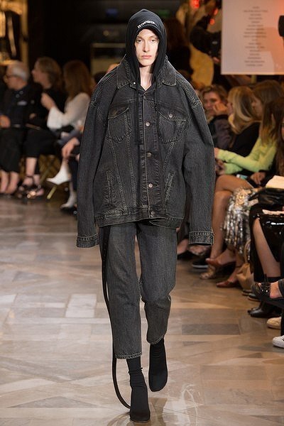 vetements-2017-spring-summer-cllection-1-thumbnail2.jpg