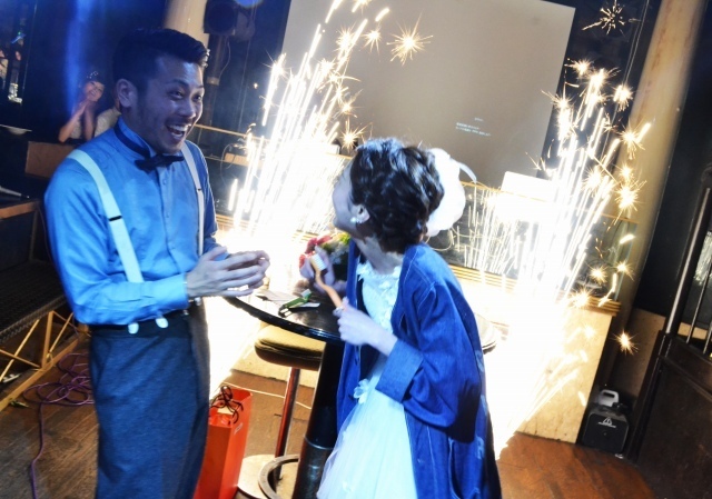 結婚パーティー