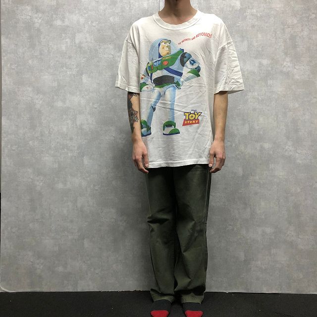 TOY STORY バズ・ライトイヤー キャラクタープリントTシャツ