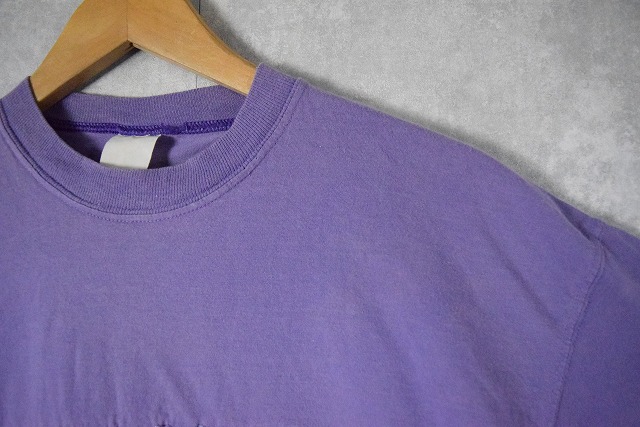 人気新品入荷 古着 CHANEL ヴィンテージ 紫 刺繍ロゴ Tシャツ Tシャツ 