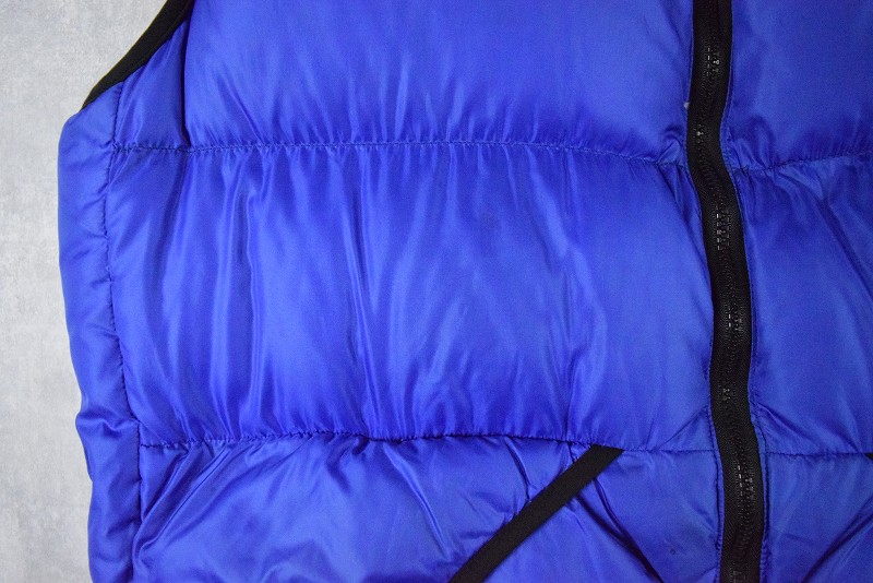 【Men's L ブルー系】 Feathered Friends ( フェザードフレンズ ) ヘリオス ベスト Helios Vest ダウン  アメリカ製 International Men's コバルト ダウ