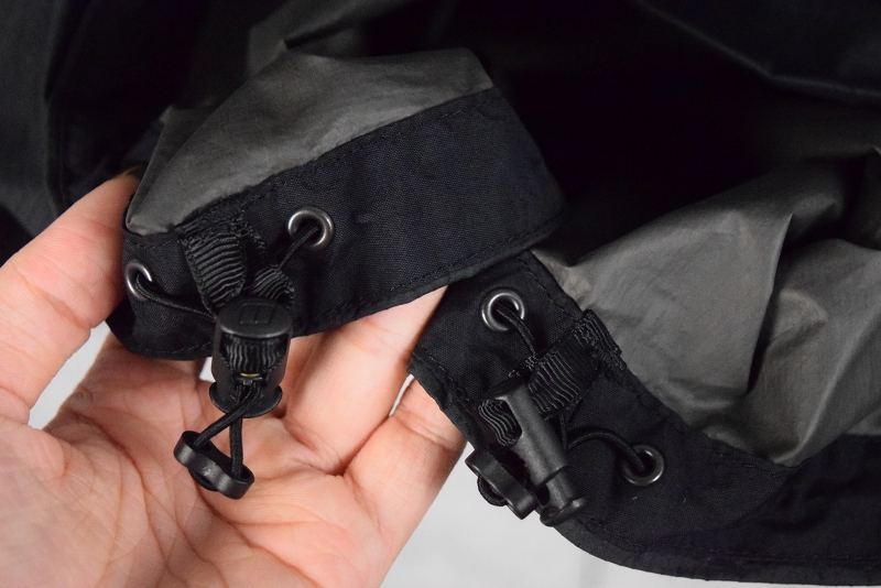 バーグハウス 黒 ブラック パーカー アウター アウトドア 登山