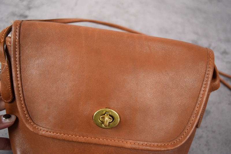 80's COACH USA製 レザーショルダーバッグ