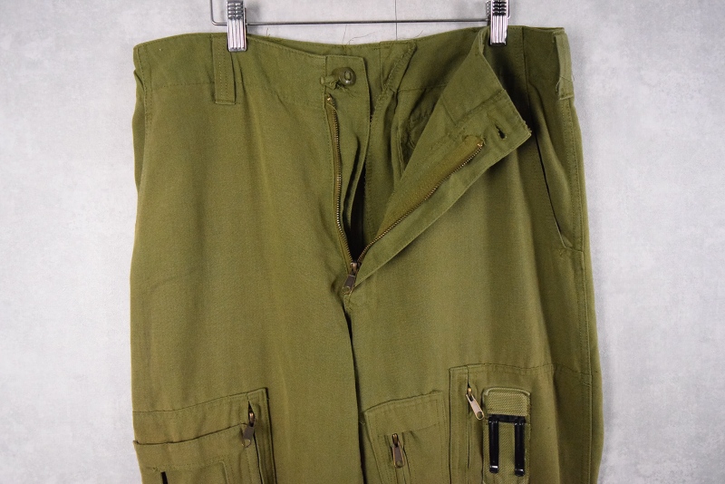 商品画像：1965年製・実物】カナダ軍 ヴィンテージ グルカパンツ ボタン 3
