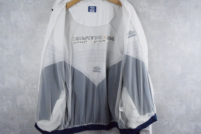 umbro アンブロ HERITAGE トラックジャケット(ホワイト) ULUNJF10 WHT カジュアルウェア -サッカーショップ【SWS】