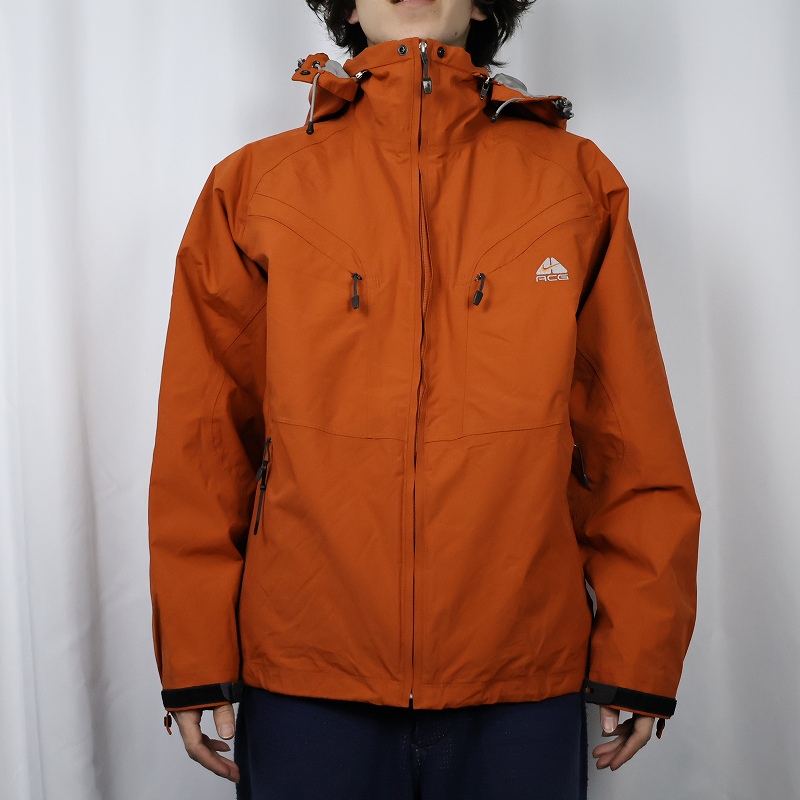 NIKE ACG 